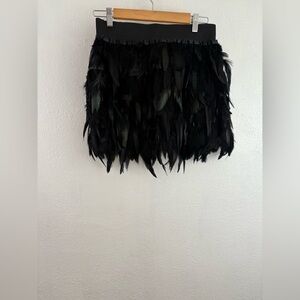 Choies Women's feather black mini skirt with elastic waist, size L